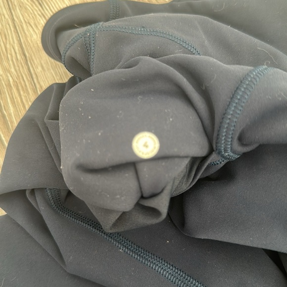 Lululemon crop leggings - Picture 4 of 4